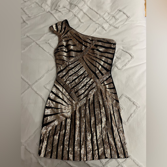 Mini one shoulder sequin dress - Picture 1 of 3